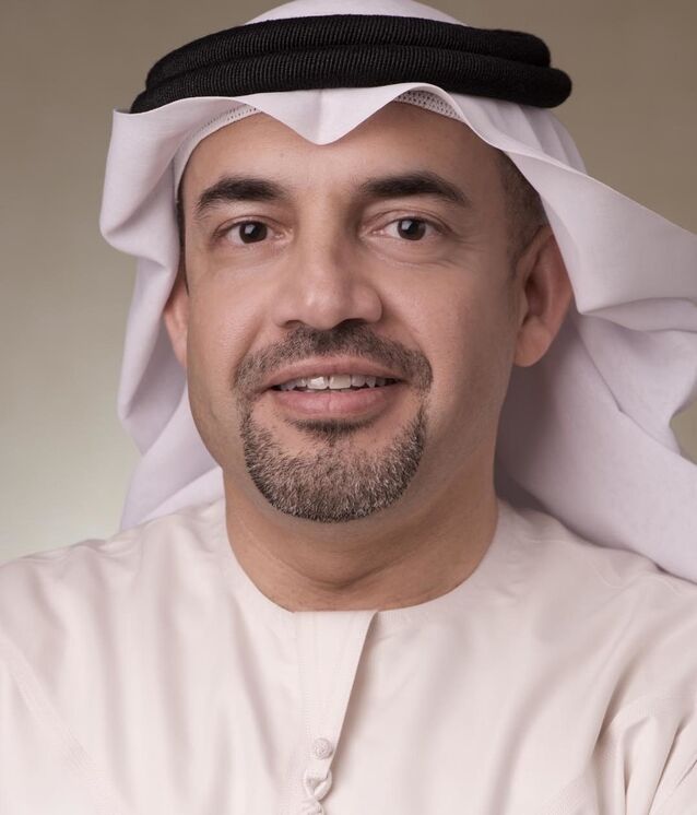 طبيب أخصائي Proctologist بصير